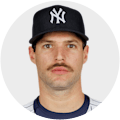 Luis González headshot